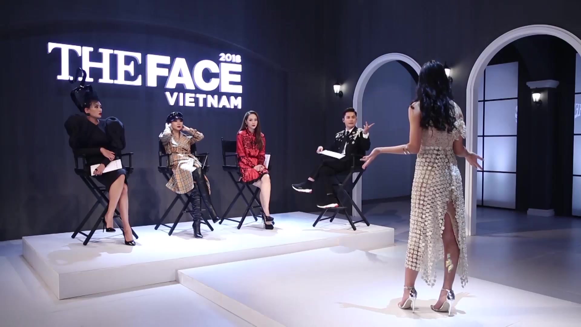 “THÁNH XÉO XẮT” BẬC NHẤT SHOWBIZ NAM TRUNG TÁI XUẤT - THE FACE VIETNAM 2018 064