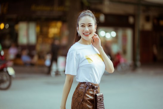 Hoa hậu áo dài Việt Nam 2019 Tuyết Nga khoe dáng nuột nà với streetstyle trẻ trung