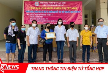 Á hậu Kim Duyên ủng hộ 1 tấn gạo giúp người khiếm thị tại Tây Ninh