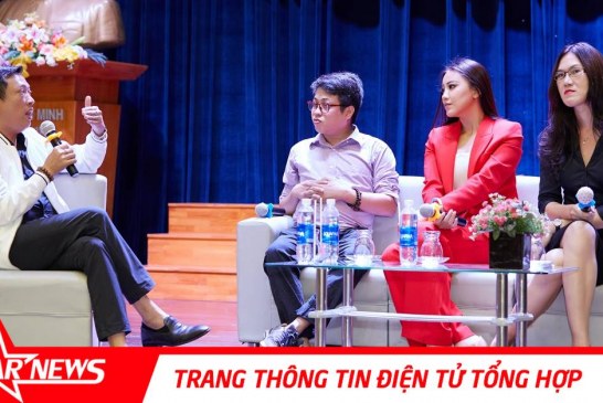 Á hậu Kim Duyên diện vest đỏ, nói chuyện với sinh viên về vấn đề HIV/AIDS