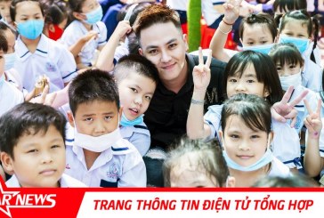 Ca sĩ Dương Tùng Nhân trao 200 phần quà cho học sinh nghèo tại Tiền Giang