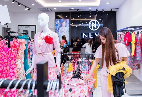 Thời trang NEVA: Mạnh mẽ vươn mình sau dịch với hàng loạt showroom mới