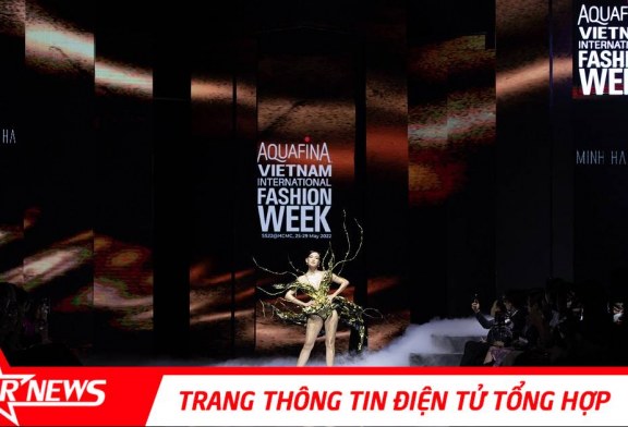 Siêu mẫu Anh Thư tái xuất sàn diễn tại Aquafina Vietnam International Fashion Week