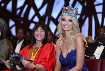 Chủ tịch Miss World cùng Hoa hậu Thế giới 2021 đến Việt Nam