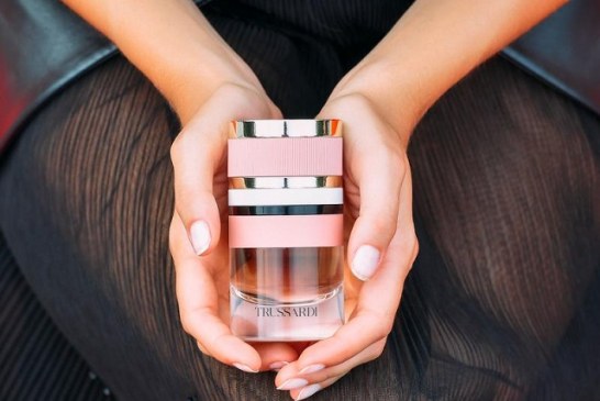 Trussardi Eau de Parfum – Hương hoa cỏ thanh lịch và nhẹ nhàng